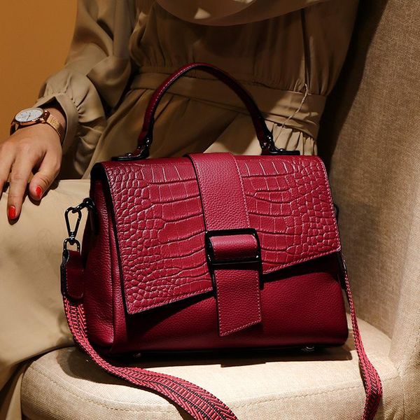 bags 2020 new fashion female bag large capacity handbag messenger bag female leather
bags 2020 new fashion female bag large capacity handbag messenger bag female leather