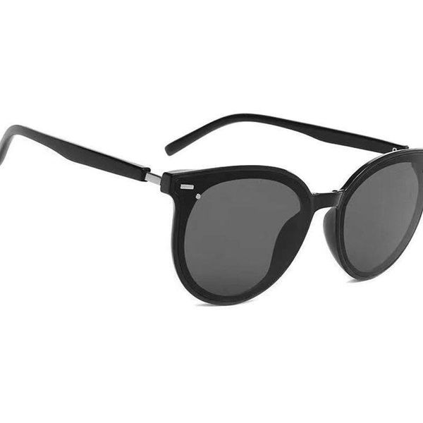 sweet new qiwei polarized rice nail with fashion female sunglasses, White;black
sweet new qiwei polarized rice nail with fashion female sunglasses, White;black