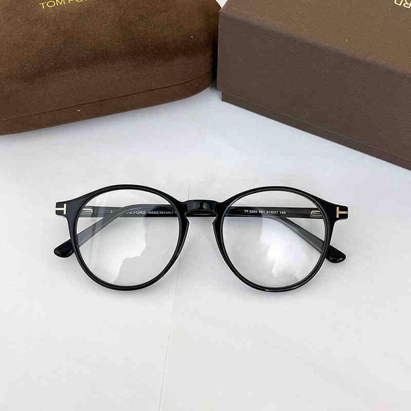 2022 factory wholesale new luxury for men round optical frames forde fashion acetate women reading nearsightedness glasses, White;black
2022 factory wholesale new luxury for men round optical frames forde fashion acetate women reading nearsightedness glasses, White;black
