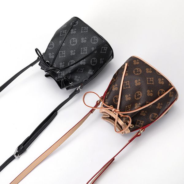 women favorite leather bucket bags ladies handbags purses brown flower cross body bag two prints options
women favorite leather bucket bags ladies handbags purses brown flower cross body bag two prints options