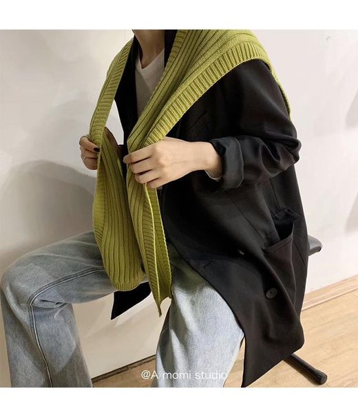 thread girlfriend shawl knitted shoulder women's autumn and winter new korean style small shoulder scarf fake collar outer wool, Blue;gray
thread girlfriend shawl knitted shoulder women's autumn and winter new korean style small shoulder scarf fake collar outer wool, Blue;gray