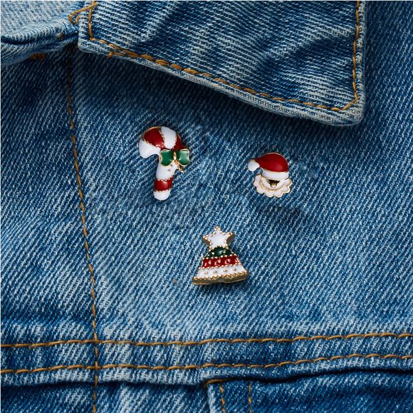 vintage christmas pins crutch santa hat enamel painting oil badge small with card 3-piece set brooch coat dress, Gray
vintage christmas pins crutch santa hat enamel painting oil badge small with card 3-piece set brooch coat dress, Gray