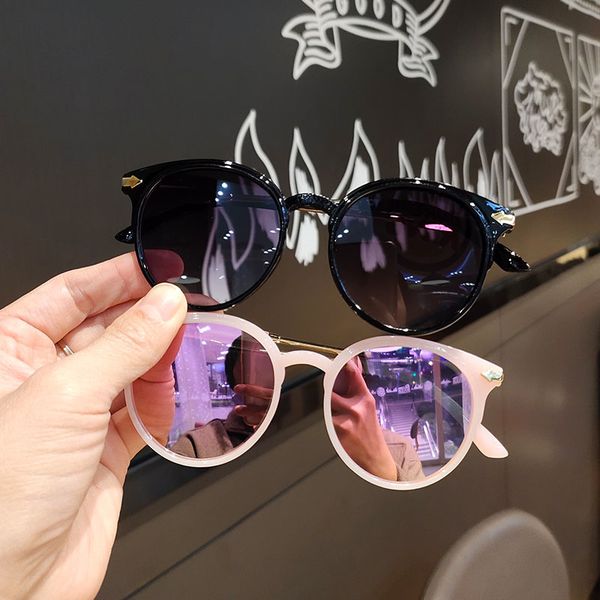children's boys and girls fashionable sunglasses sunshade boys' baby concave glasses uv protection, White;black
children's boys and girls fashionable sunglasses sunshade boys' baby concave glasses uv protection, White;black