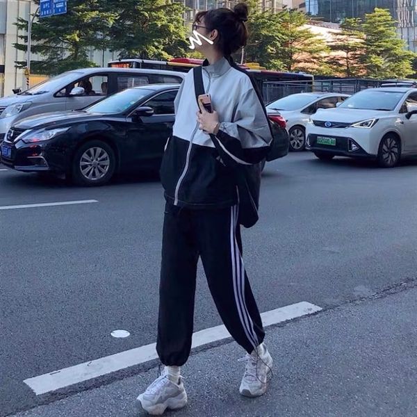 leisure sports suit women coat coatspring and autumn new loose style korean color matching long sleeve coat striped capris two piece suit fa, Gray
leisure sports suit women coat coatspring and autumn new loose style korean color matching long sleeve coat striped capris two piece suit fa, Gray