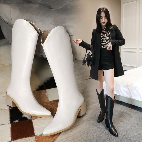 2020 new autumn and winter pointed toe boots, retro thick heel high barrel western outdoor cowboy boots women's boots1, Black
2020 new autumn and winter pointed toe boots, retro thick heel high barrel western outdoor cowboy boots women's boots1, Black