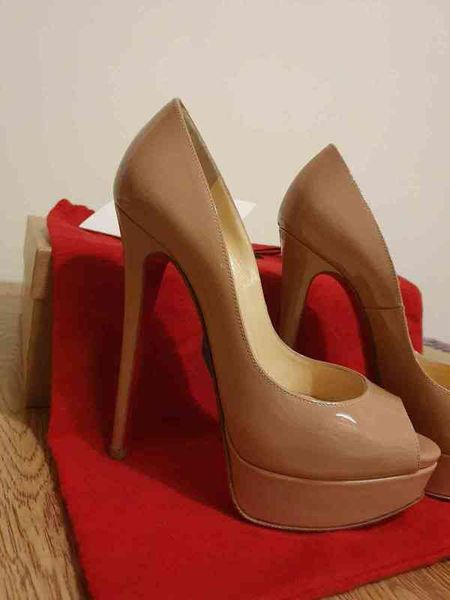 wedding bride marry high heels lady platform open toe red bottom sandals peep patent leather nude, black, red,women shoe
wedding bride marry high heels lady platform open toe red bottom sandals peep patent leather nude, black, red,women shoe
