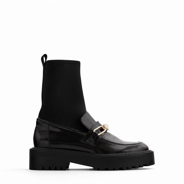 oxfords women preepy look shoes sock boots patent slip on footwear thick heel loafers with chains z367, Black
oxfords women preepy look shoes sock boots patent slip on footwear thick heel loafers with chains z367, Black
