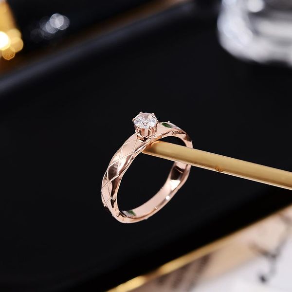 yun ruo 2020 chic luxury zircon cz ring rose gold color birthday gift woman fashion titanium steel jewelry never fade wholesale, Golden;silver
yun ruo 2020 chic luxury zircon cz ring rose gold color birthday gift woman fashion titanium steel jewelry never fade wholesale, Golden;silver