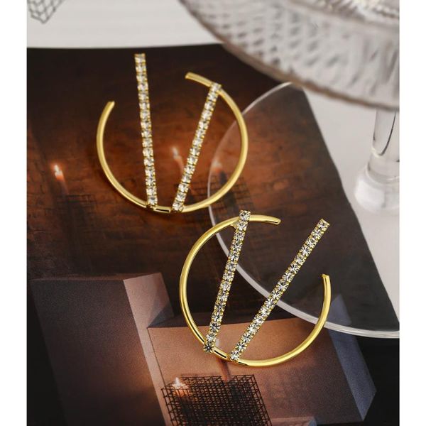 yhpup trendy korean minimalist stud earrings round zirconia fashion gold color earrings for women office party brincos new 2021, Golden;silver
yhpup trendy korean minimalist stud earrings round zirconia fashion gold color earrings for women office party brincos new 2021, Golden;silver