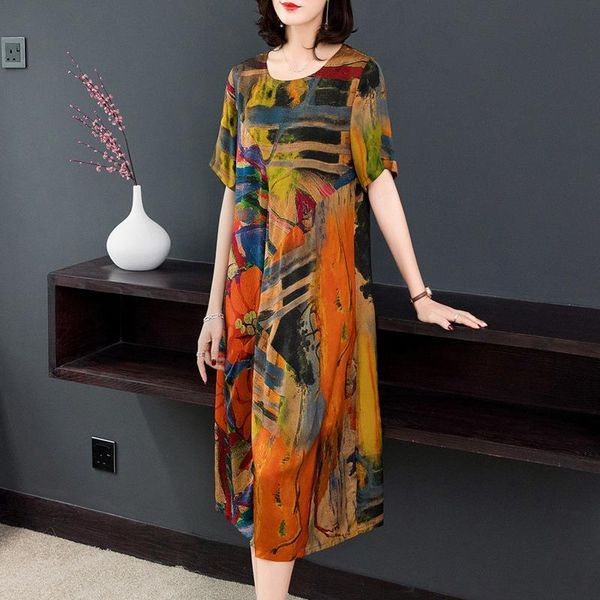 silk vintage dress female 2021 autumn new fashion loose printed dress large sizem 4xlelegant womens party vestidos, Black;gray
silk vintage dress female 2021 autumn new fashion loose printed dress large sizem 4xlelegant womens party vestidos, Black;gray
