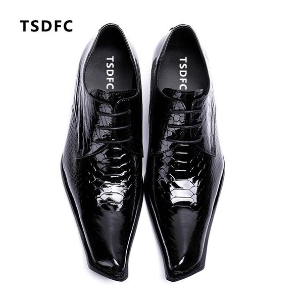 черный итальянский мужские oxfords из натуральной кожи нерегулярное остроконечные toe лакированной кожи человек обувь мужская свадебное плат, Black
черный итальянский мужские oxfords из натуральной кожи нерегулярное остроконечные toe лакированной кожи человек обувь мужская свадебное плат, Black