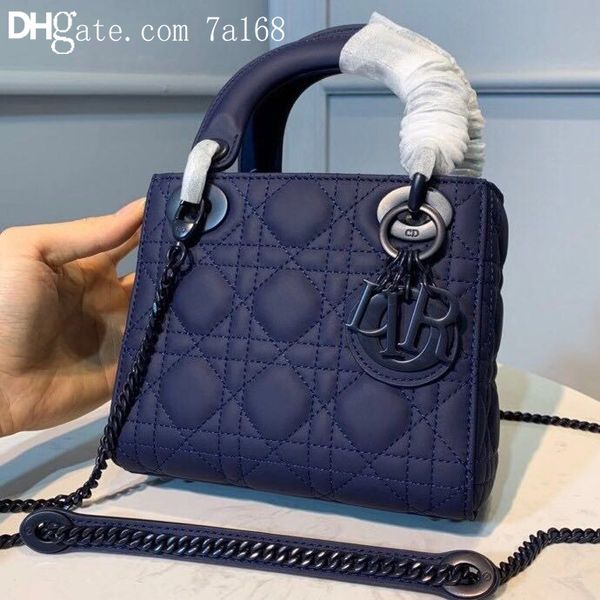 the selling women's fashion shoulder bag is not easy to scratch the high-end atmosphere 7a high-end boutique custom 
the selling women's fashion shoulder bag is not easy to scratch the high-end atmosphere 7a high-end boutique custom