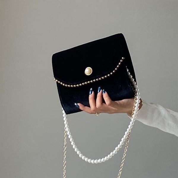 vintage corduroy pearl handle women shoulder bags purses crossbody ladies messenger bag simple design for girls
vintage corduroy pearl handle women shoulder bags purses crossbody ladies messenger bag simple design for girls