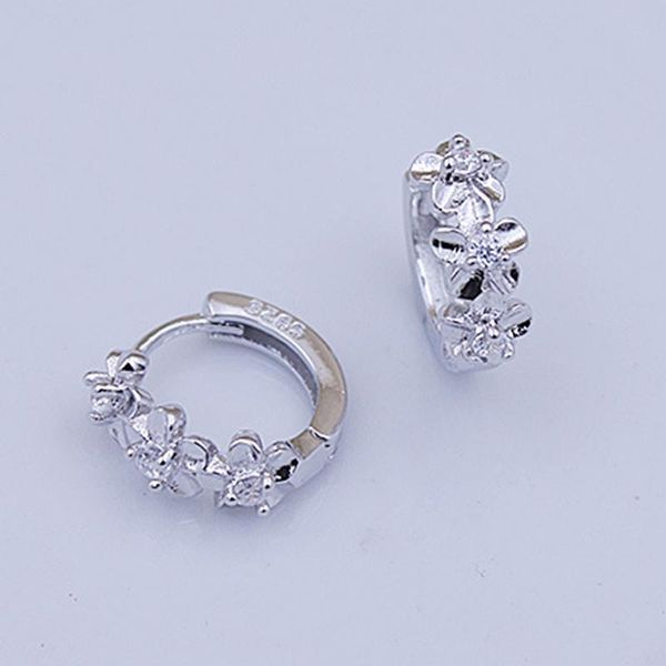 flower design ladies crystal plated ear jewelry fashion jewelry accessories women stud earring elegant camellia 1pair, Golden;silver
flower design ladies crystal plated ear jewelry fashion jewelry accessories women stud earring elegant camellia 1pair, Golden;silver