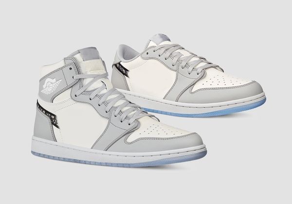 2020 air authentic 1 high og wolf grey sail pn dust white men women outdoor shoes with original box sports sneakers cn8607-002
2020 air authentic 1 high og wolf grey sail pn dust white men women outdoor shoes with original box sports sneakers cn8607-002