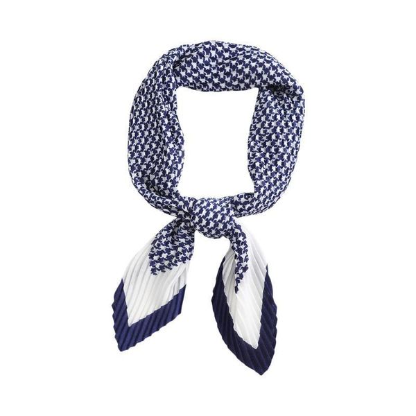 2020 autumn and winter new silk scarf houndstooth print small scarf fashion pleated gauze female travel sunscreen shawl, Blue;gray
2020 autumn and winter new silk scarf houndstooth print small scarf fashion pleated gauze female travel sunscreen shawl, Blue;gray