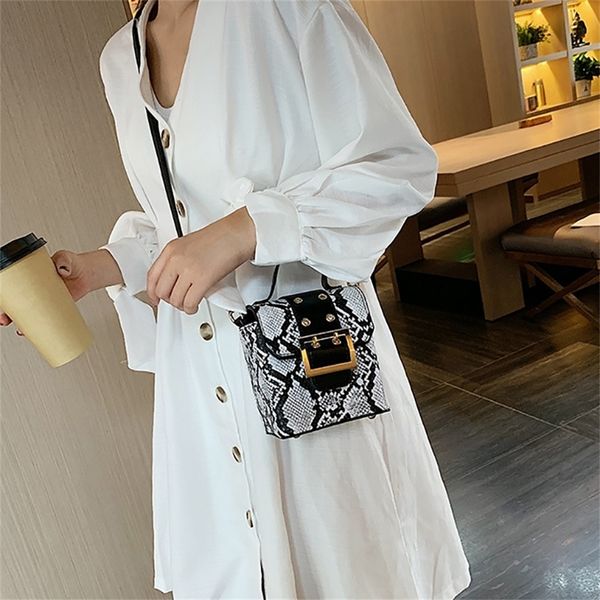 serpentine pu leather crossbody bags for women mini shoulder messenger bag female box handbags and purses
serpentine pu leather crossbody bags for women mini shoulder messenger bag female box handbags and purses