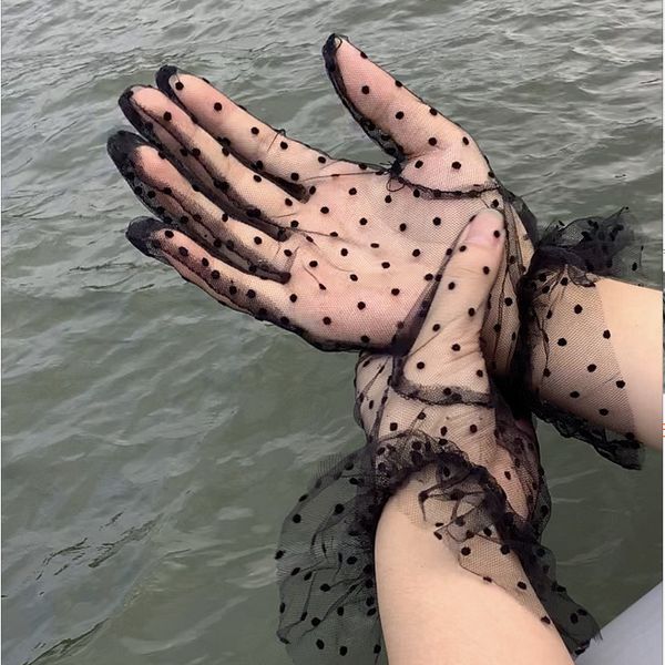 new 1 pair grace autumn summer women short tulle gloves stretchy lace spots lotus leaf sheers flexible accessories full finger
new 1 pair grace autumn summer women short tulle gloves stretchy lace spots lotus leaf sheers flexible accessories full finger