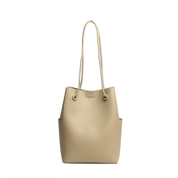cross body firmranch women's bag 2021 retro leather large capacity bucket messenger tote single shoulder drawstring
cross body firmranch women's bag 2021 retro leather large capacity bucket messenger tote single shoulder drawstring