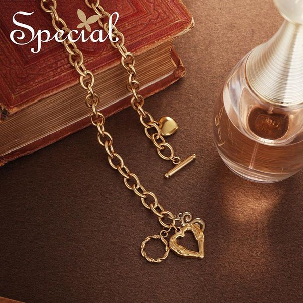 cut the picture with a bit of edges2125n, Golden;silver
cut the picture with a bit of edges2125n, Golden;silver