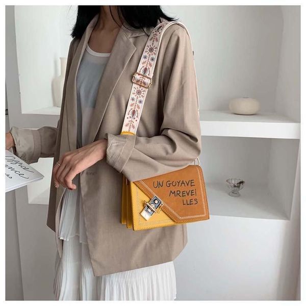 pu leather bag 2020 new shoulder pockets women's handbags women's handbags hanging bag small flap messenger pockets
pu leather bag 2020 new shoulder pockets women's handbags women's handbags hanging bag small flap messenger pockets