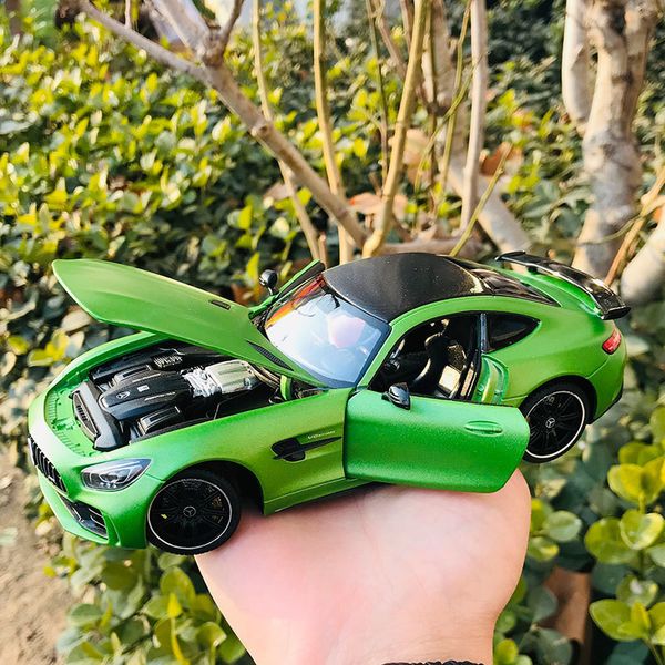 welly 1:24 mercedes amg gt r alloy car model diecasts & vehicles collect gifts non-remote control type transport toy
welly 1:24 mercedes amg gt r alloy car model diecasts & vehicles collect gifts non-remote control type transport toy