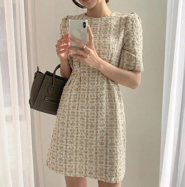 2020 new fashion summer luxury design women chic short sleeve vestido da festa tweed plaid mini runway dress #jd6z, Black;gray
2020 new fashion summer luxury design women chic short sleeve vestido da festa tweed plaid mini runway dress #jd6z, Black;gray