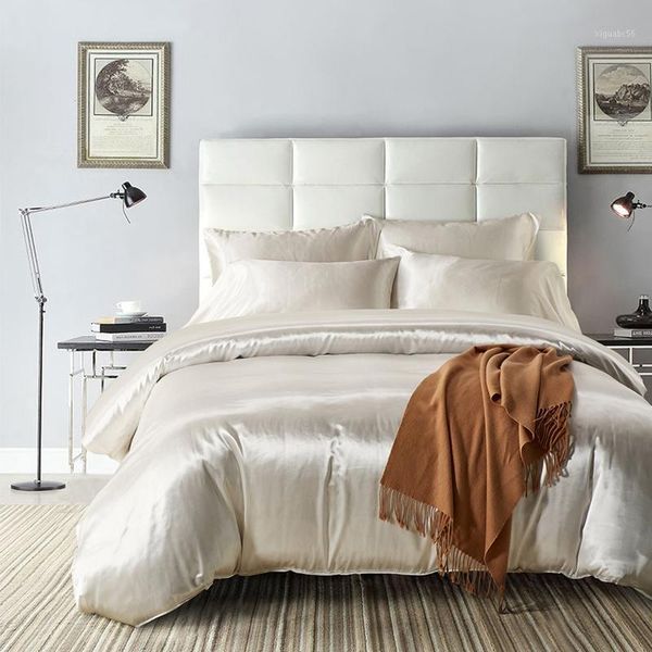 wrinkle & fade resistant bedding set pillowcase quilt cover home bedroom modern soft deep pockets hypoallergenic bedclothes1
wrinkle & fade resistant bedding set pillowcase quilt cover home bedroom modern soft deep pockets hypoallergenic bedclothes1