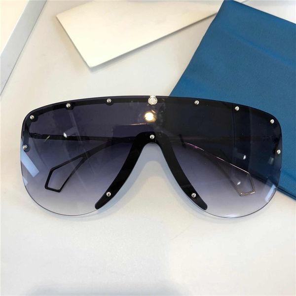 0667 new style sunglasses connected to the lens large half frame with small rivet sunglasses popular goggles with protect cover, White;black
0667 new style sunglasses connected to the lens large half frame with small rivet sunglasses popular goggles with protect cover, White;black