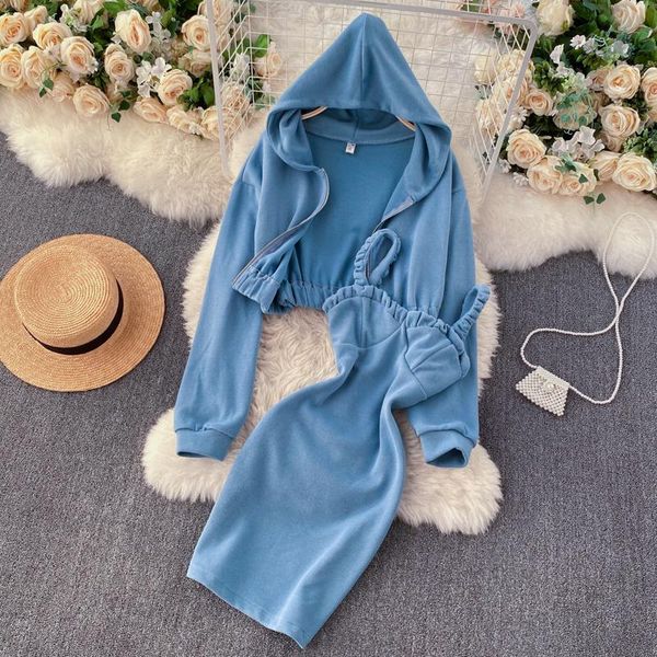 gentle wear spring suit 2021 new women's hooded cardigan jacket short suspender dress trend, Gray
gentle wear spring suit 2021 new women's hooded cardigan jacket short suspender dress trend, Gray
