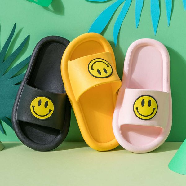 bottom girl's soft slippers cute summer boy's antiskid bath home indoor middle and large children's sandals, Black;red
bottom girl's soft slippers cute summer boy's antiskid bath home indoor middle and large children's sandals, Black;red