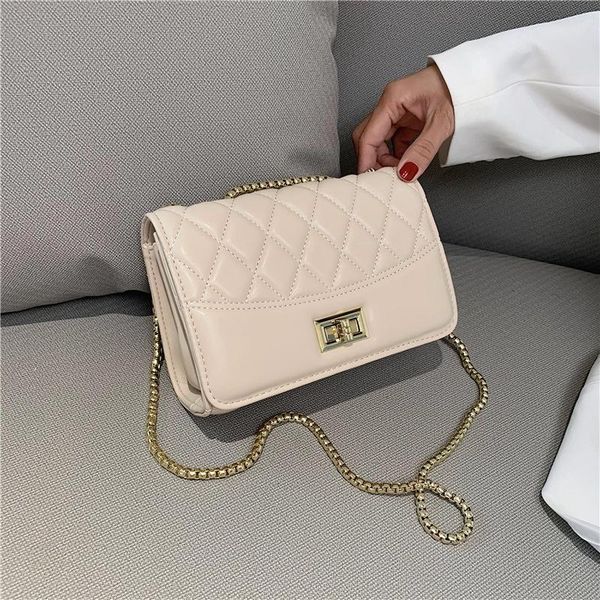2020 new luxury handbags women lattice crossbody bags woven strap girls shoulder bags women pu leather messenger
2020 new luxury handbags women lattice crossbody bags woven strap girls shoulder bags women pu leather messenger
