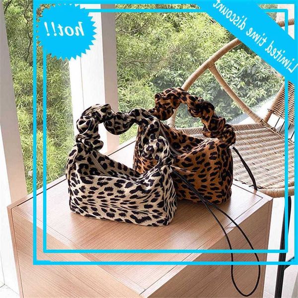 baguette bags for 2021 winter canvas shoulder bag luipaard mode small women handbag designer handbags women's wallets 
baguette bags for 2021 winter canvas shoulder bag luipaard mode small women handbag designer handbags women's wallets