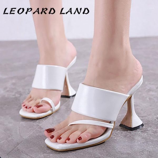 slippers leopard land 2021 summer patent leather high-heeled female casual outdoor black fine-heeled open-toe women's shoes1
slippers leopard land 2021 summer patent leather high-heeled female casual outdoor black fine-heeled open-toe women's shoes1
