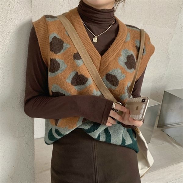 vintage knitted women's autumn new style loose versatile sleeveless warm soft sweater vest wear v-neck fashion y201128, White;black
vintage knitted women's autumn new style loose versatile sleeveless warm soft sweater vest wear v-neck fashion y201128, White;black