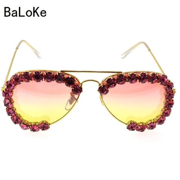 sunglasses fashion women decorative rhinestones brand design glasses oversize frame eyewear lens, White;black
sunglasses fashion women decorative rhinestones brand design glasses oversize frame eyewear lens, White;black