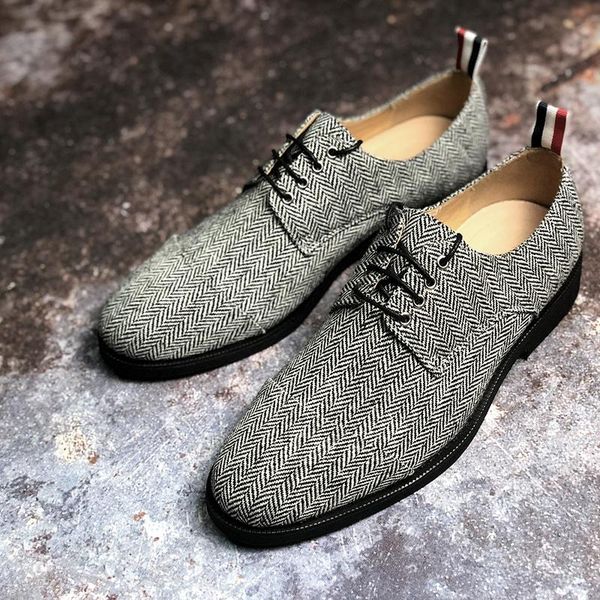 классический отдых полосатый формальный обувь плоский каблук кожа ручной oxfords для мужчин, Black
классический отдых полосатый формальный обувь плоский каблук кожа ручной oxfords для мужчин, Black