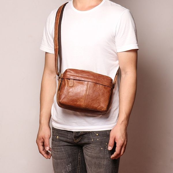2020 quality of superior courier men genuine leather shoulder from vintage crossbody bag with cardholder mobile purse s536
2020 quality of superior courier men genuine leather shoulder from vintage crossbody bag with cardholder mobile purse s536