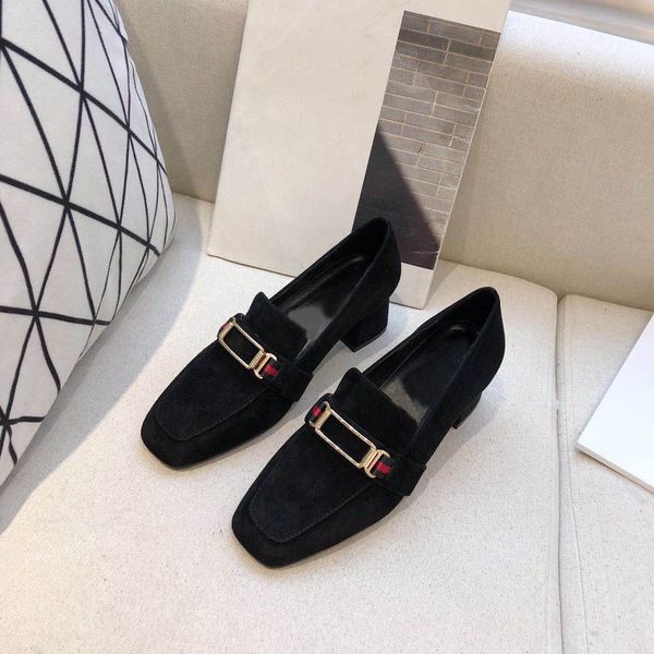leather women's shoes 2020 spring new product yangjing small square head thick heel metal button single shoes fashion, Black
leather women's shoes 2020 spring new product yangjing small square head thick heel metal button single shoes fashion, Black
