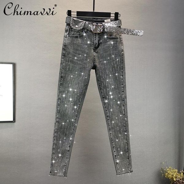 2021 spring new high waist jeans for women high street retro stretch slim thin pencil pants nine pants with small feet, Blue
2021 spring new high waist jeans for women high street retro stretch slim thin pencil pants nine pants with small feet, Blue