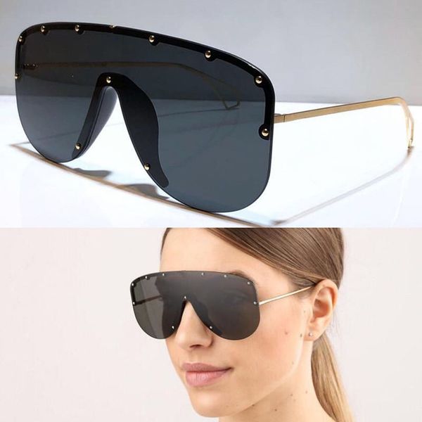 new fashion 0667s sunglasses connected lens big size half frame with small rivets 0667 mask sunglasses popular model with case, White;black
new fashion 0667s sunglasses connected lens big size half frame with small rivets 0667 mask sunglasses popular model with case, White;black