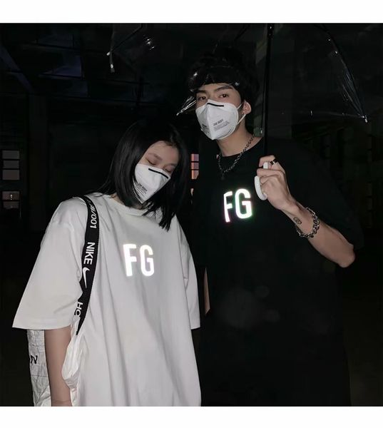 reflective letter men's short large loose student's clothes fashion brand summer half sleeve t-shirt, White;black
reflective letter men's short large loose student's clothes fashion brand summer half sleeve t-shirt, White;black