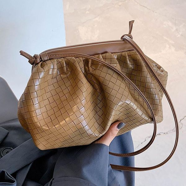 дизайнер малой кожа pu crossbody сумка для женщин 2020 сумки и кошельки luxury trend женской сумочки сцепления
дизайнер малой кожа pu crossbody сумка для женщин 2020 сумки и кошельки luxury trend женской сумочки сцепления