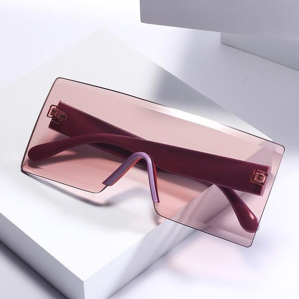 2021 new square sunglasses women fashion oversized rimless glasses uv400 gradient colors men shades, White;black
2021 new square sunglasses women fashion oversized rimless glasses uv400 gradient colors men shades, White;black