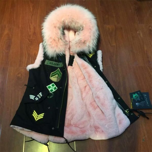 black embroidery design light pink fur lined waistcoat women streetwear online boutique selling design 201102, Black;white
black embroidery design light pink fur lined waistcoat women streetwear online boutique selling design 201102, Black;white