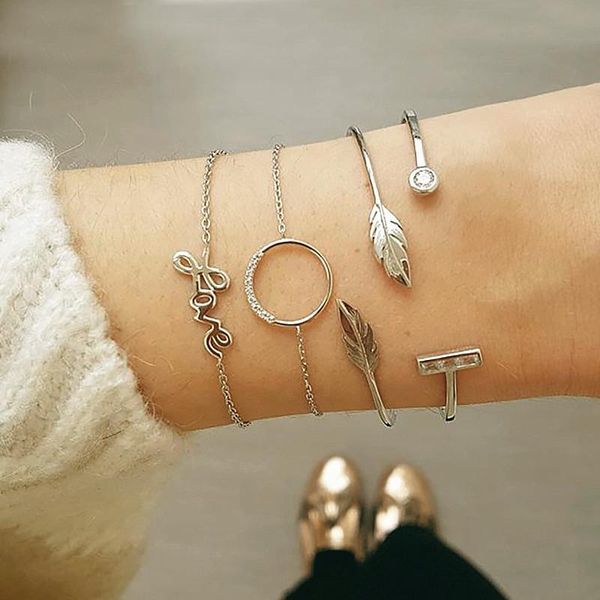 4 pcs/set fashion creative love letters bracelet small leaves crystal circle bracelet female charm alloy party jewelry, Golden;silver
4 pcs/set fashion creative love letters bracelet small leaves crystal circle bracelet female charm alloy party jewelry, Golden;silver