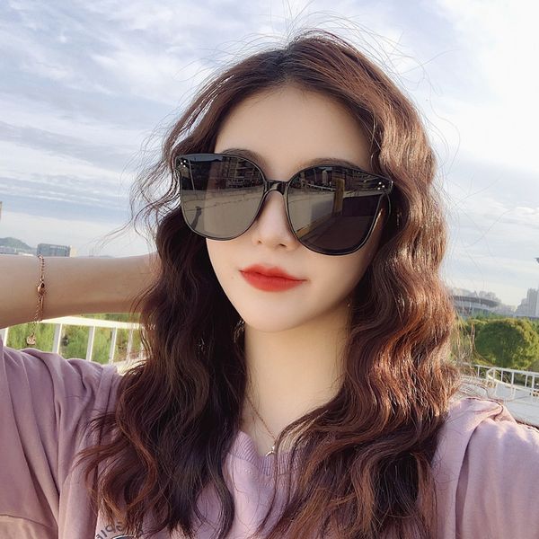 new all-match retro fashion big box net red sunglasses street shooting bungee glasses exquisite gift
new all-match retro fashion big box net red sunglasses street shooting bungee glasses exquisite gift