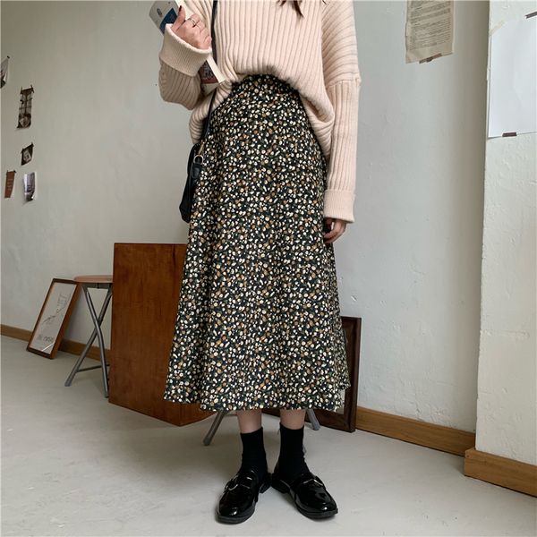 2021 new corduroy vintage floral print pleated women korean streetwear elastic waist midi skirt xjzh, Black
2021 new corduroy vintage floral print pleated women korean streetwear elastic waist midi skirt xjzh, Black