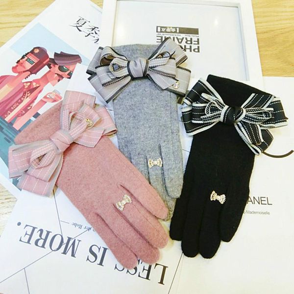 five fingers gloves korean version the touch screen cashmere bow autumn winter pink gray black cute warm mittens, Blue;gray
five fingers gloves korean version the touch screen cashmere bow autumn winter pink gray black cute warm mittens, Blue;gray