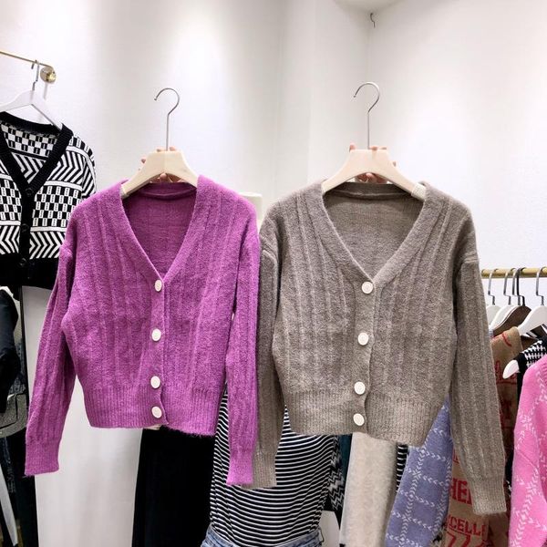 2021 autumn winter fashion women's v neck long sleeves single-breasted sweater knitted ladies sweaters a4447, White
2021 autumn winter fashion women's v neck long sleeves single-breasted sweater knitted ladies sweaters a4447, White